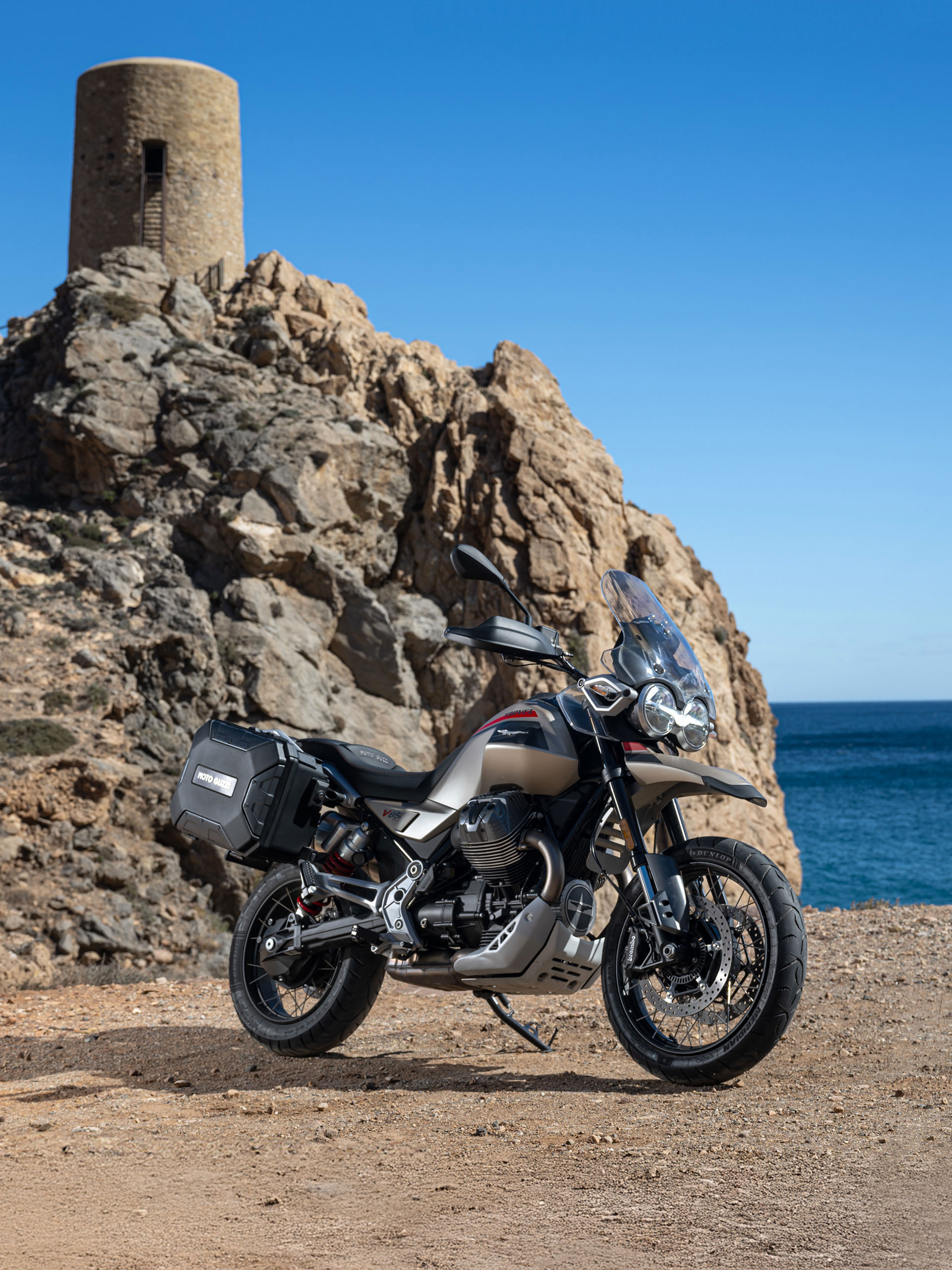 Moto Guzzi: Italian Motorcycles. Official Website