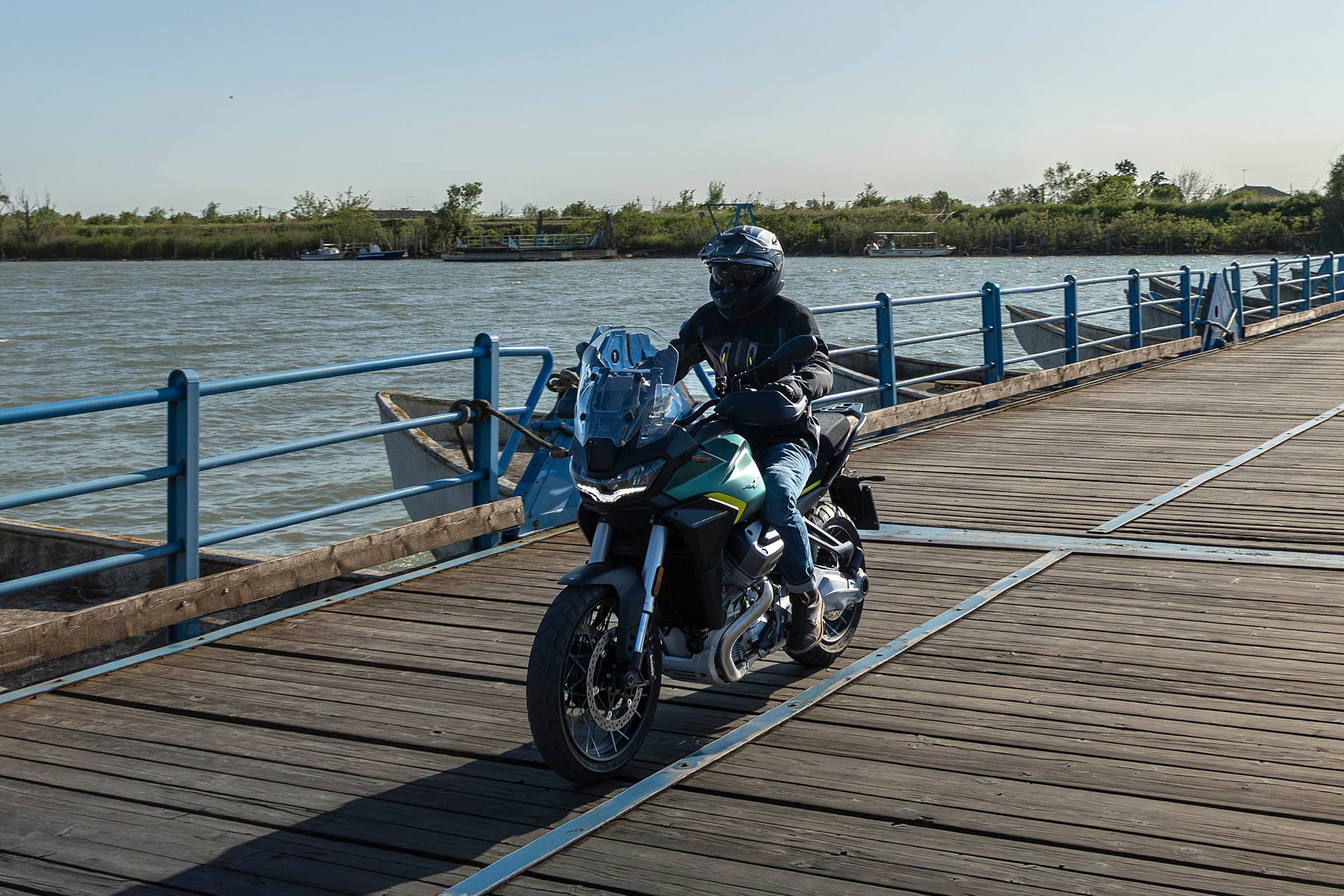Moto Guzzi Stelvio PFF Rider Assistance Solution 1000 — sfeerbeeld 2