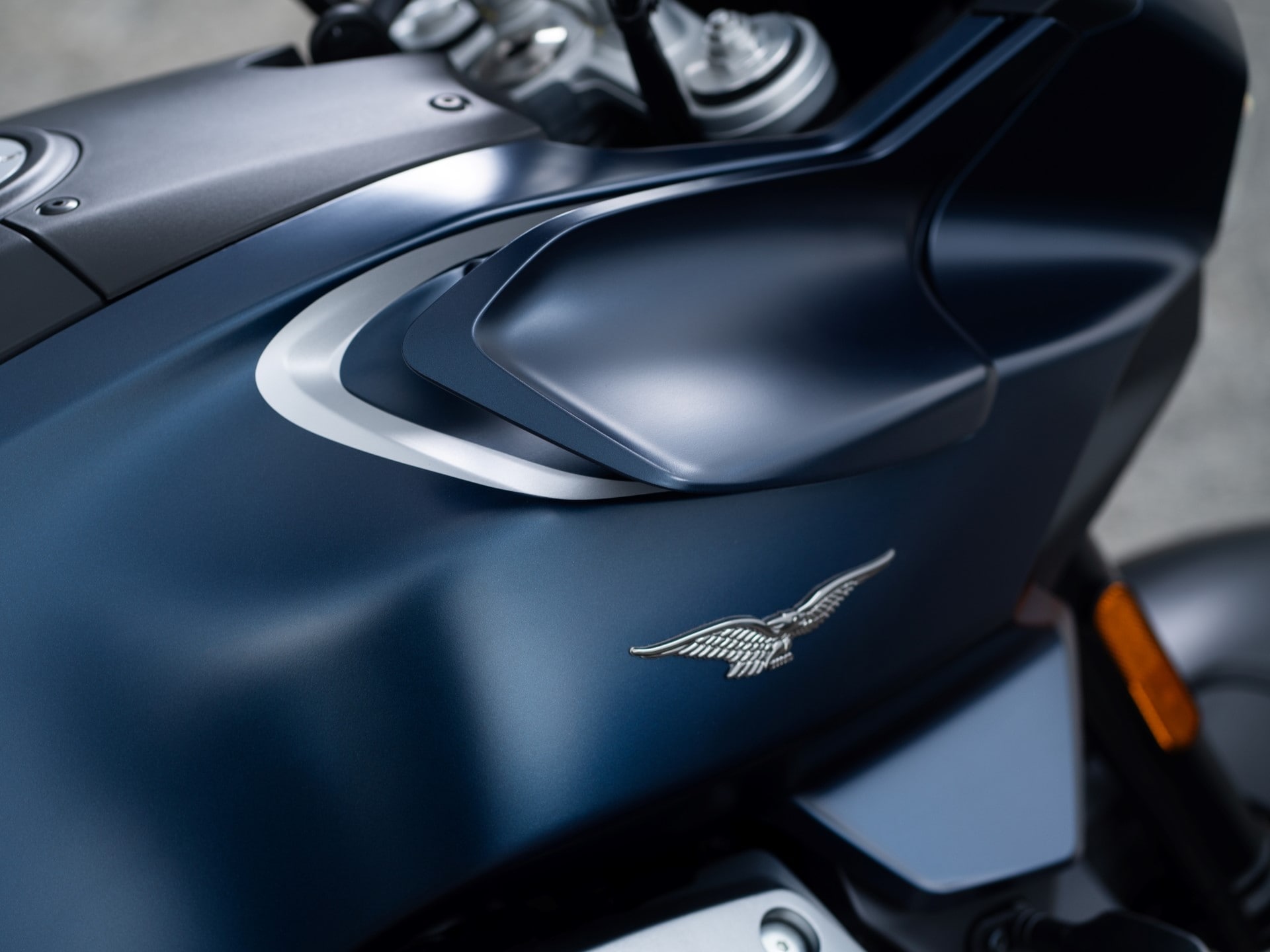 Moto Guzzi V100 Mandello 1000 — sfeerbeeld 2