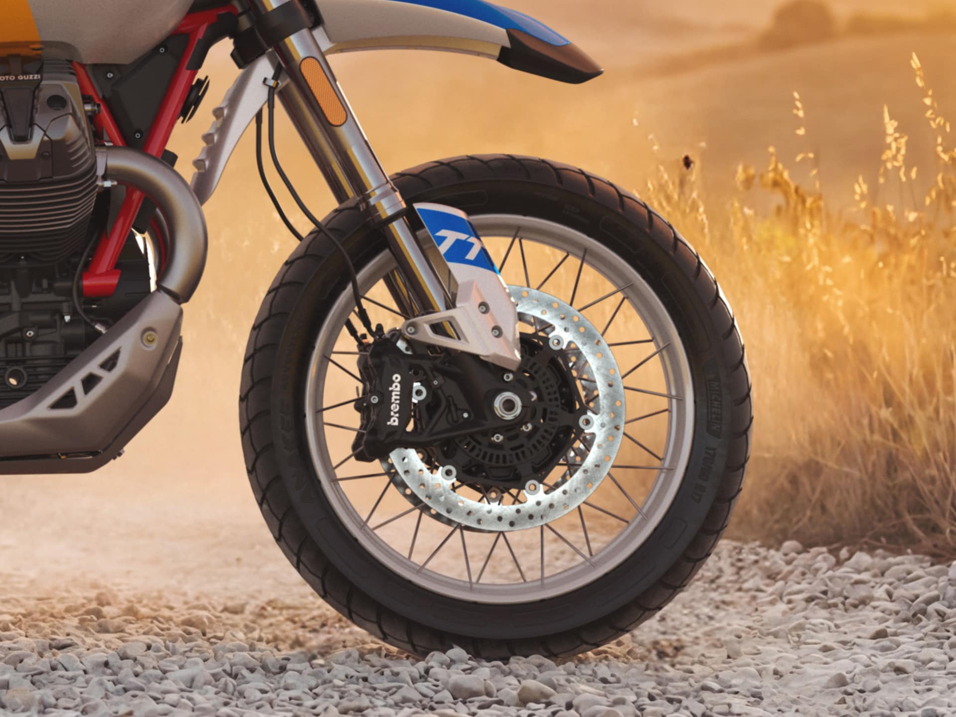 Moto Guzzi V85 TT 850 — sfeerbeeld 1