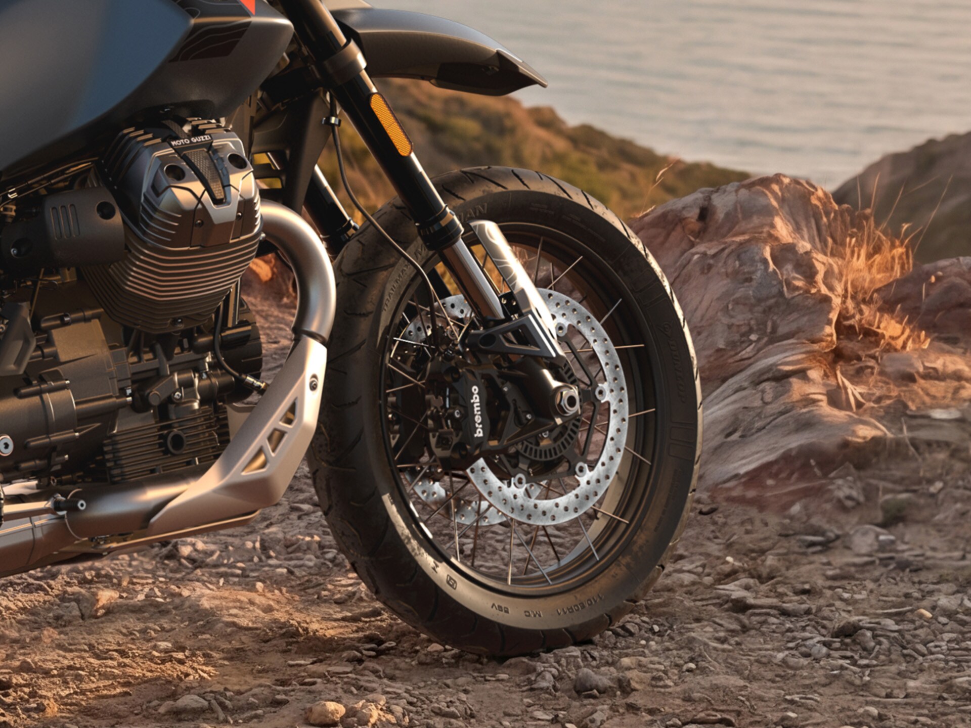 Moto Guzzi V85 TT Travel 850: price, consumption, colors