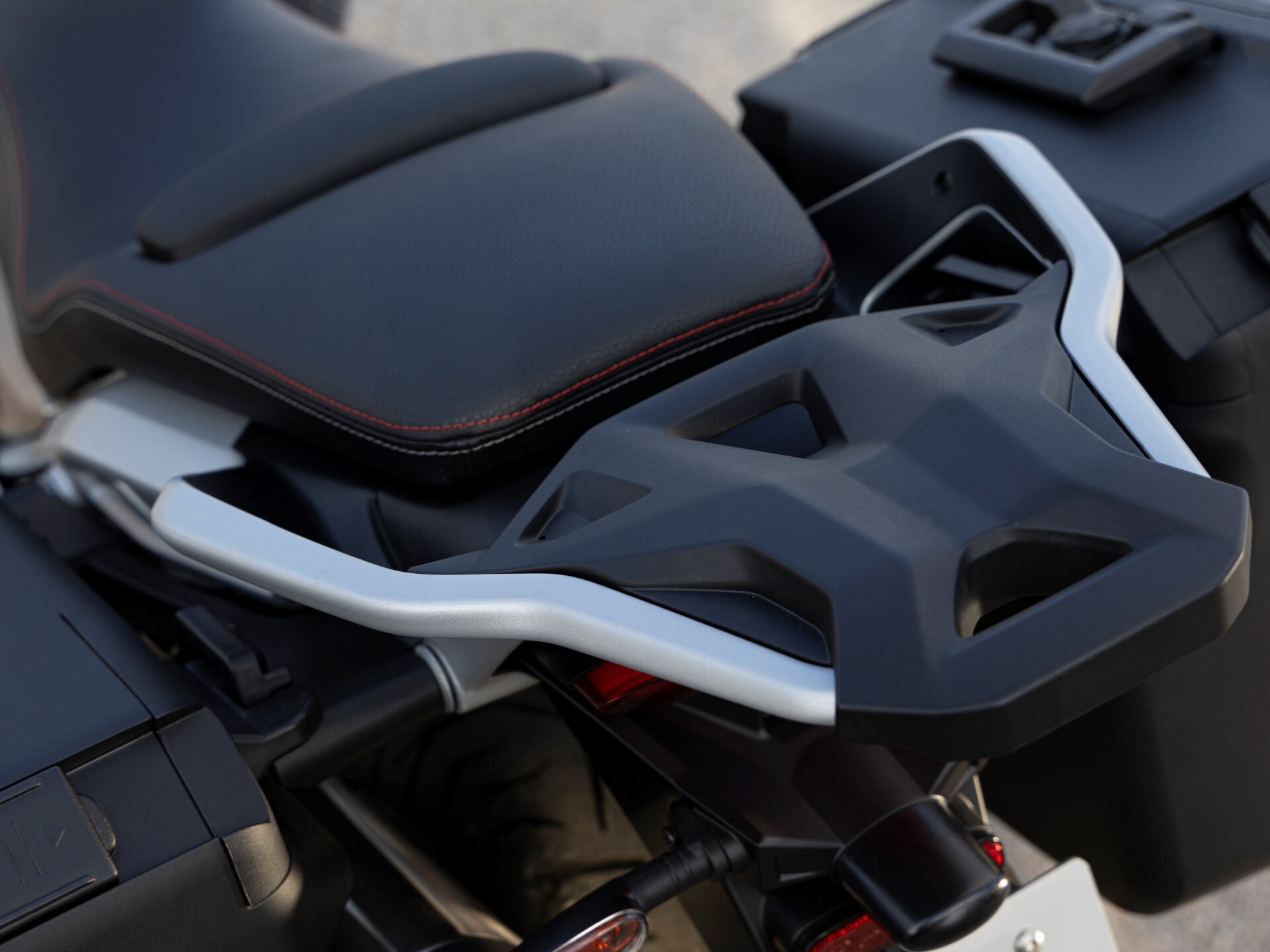 Copertura Moto Guzzi V85 TT - Telo Impermeabile Antifurto Per Esterni